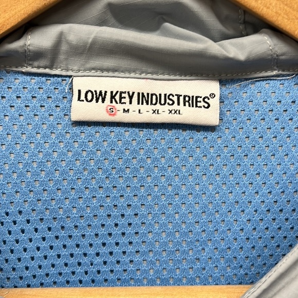Low Key Industries Light Gray Utility Pullover Size Small - Picture 4 of 10